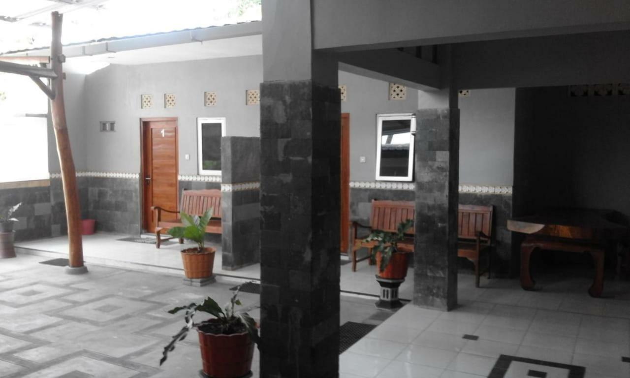 Tanjung Inn Wonosari Kültér fotó